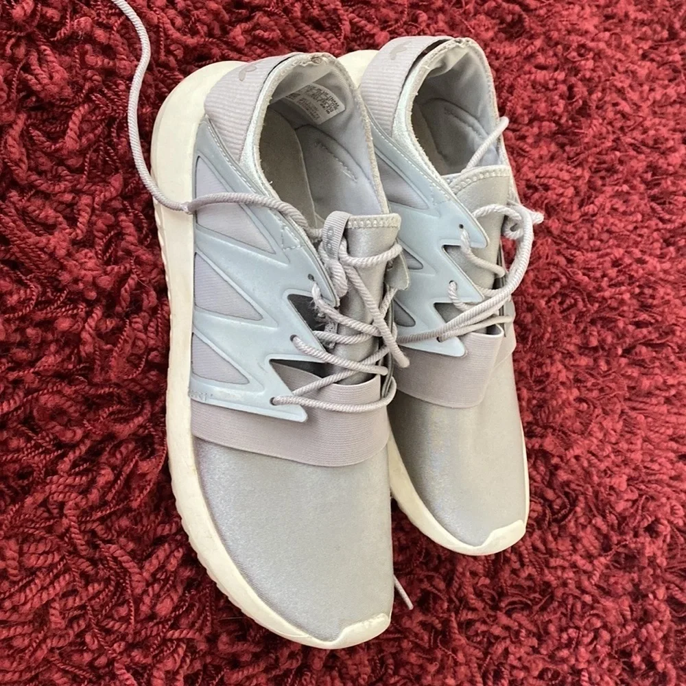 Adidas Tubular Viral women's metallic silver running shoes